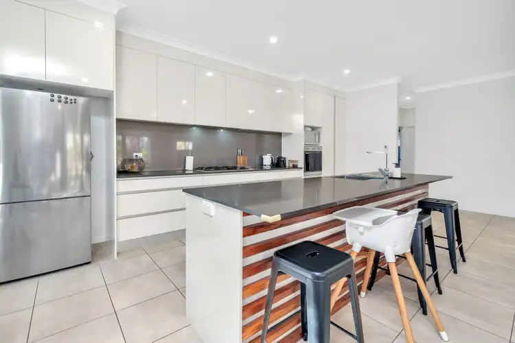 8 Basswood Avenue, Bentley Park QLD 4869
