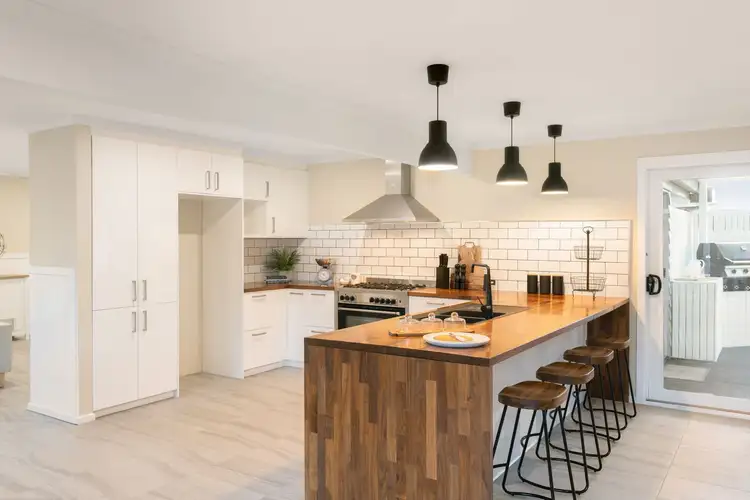 Fifth view of Homely house listing, 17 White Avenue, Romsey VIC 3434