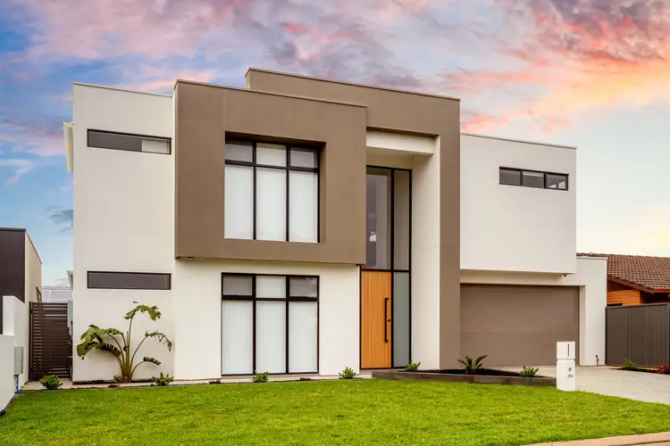 20A Laver Crescent