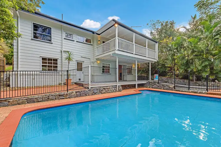 11 Aberfeldy Street, Kenmore QLD 4069