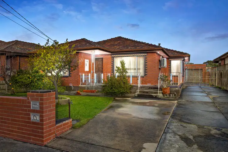 11 Rochester Drive, Thomastown VIC 3074