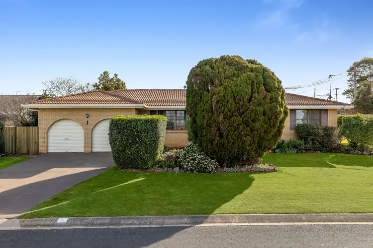 1 Claire Street, Centenary Heights QLD 4350