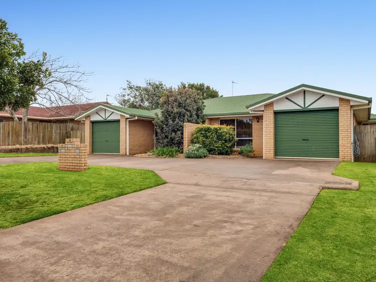1 & 2/9 Gabrielle Street, Kearneys Spring QLD 4350