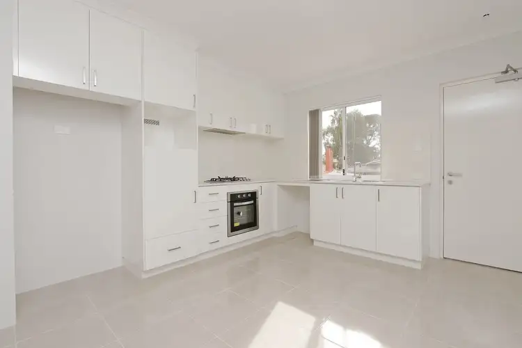 4/2 Wallace Street, Belmont WA 6104