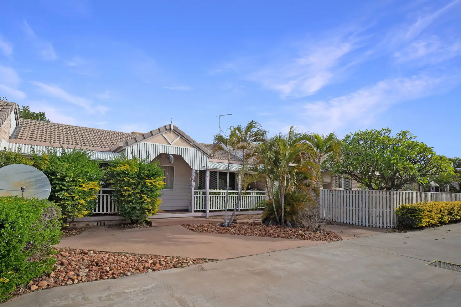 Main view of Homely house listing, 11/24 Riverview Street, Emerald QLD 4720