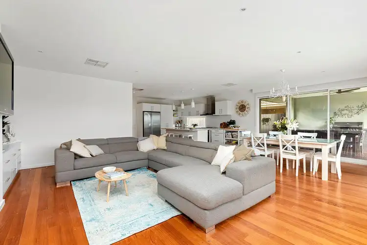Sixth view of Homely house listing, 3 Royena Road, Moorabbin VIC 3189