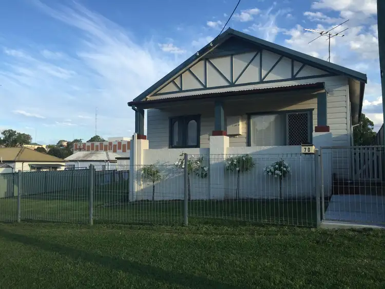 70 Newcastle Street, Morisset NSW 2264