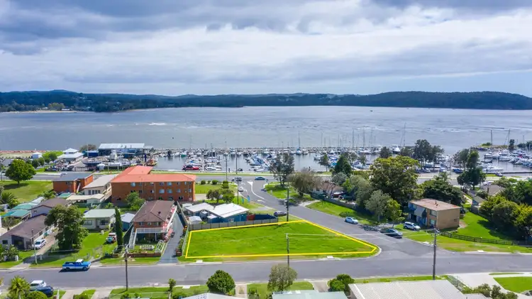 4 Miller Street, Batemans Bay NSW 2536