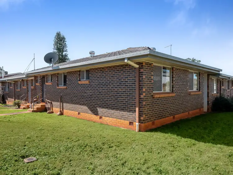 8/335 West Street, Harristown QLD 4350