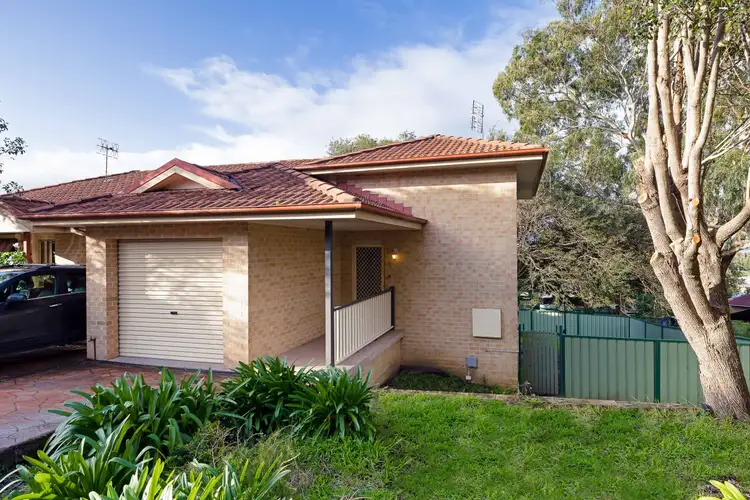 Second view of Homely house listing, 5 Madison Place, Berkeley Vale NSW 2261