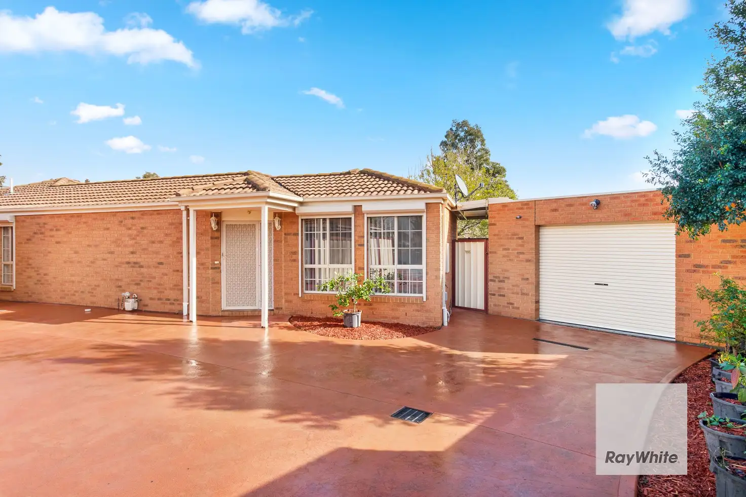 Main view of Homely unit listing, 2/15 Answer Close, Sydenham VIC 3037