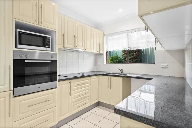 Fourth view of Homely villa listing, 3/26 Homedale Crescent, Connells Point NSW 2221