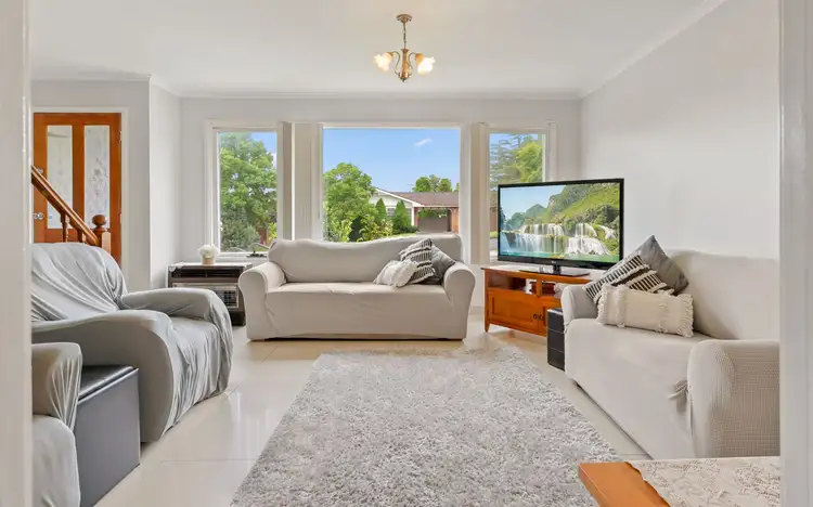 Second view of Homely house listing, 5 Tremlow Crescent, Ambarvale NSW 2560