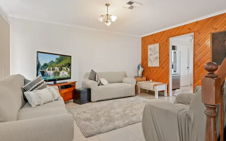 Fourth view of Homely house listing, 5 Tremlow Crescent, Ambarvale NSW 2560