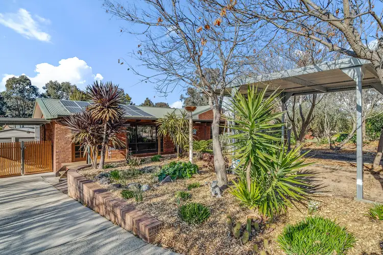 96 Enid Lorimer Circuit, Chisholm ACT 2905