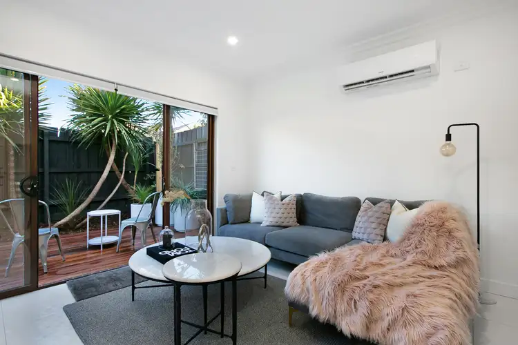 Third view of Homely unit listing, 6/16 Elsey Road, Reservoir VIC 3073