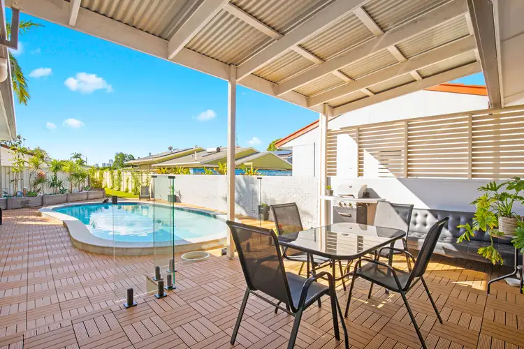 41 Kalimna Drive, Broadbeach Waters QLD 4218