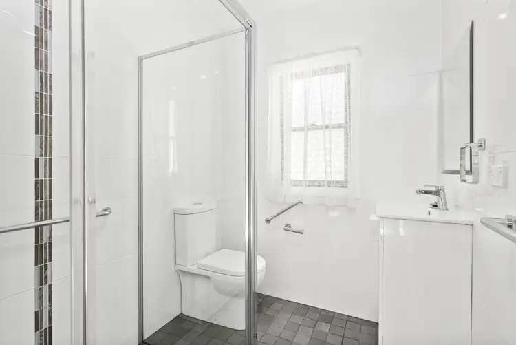 Seventh view of Homely house listing, 5 William Avenue, Warilla NSW 2528
