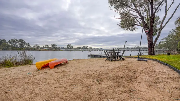 Fifth view of Homely house listing, 2 Woodlea Court, Kirwans Bridge VIC 3608