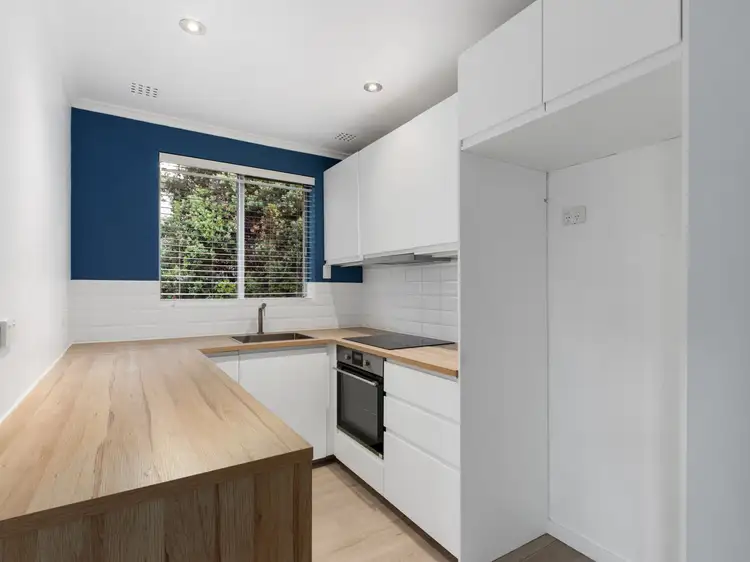 23/4 Comer Street, Como WA 6152