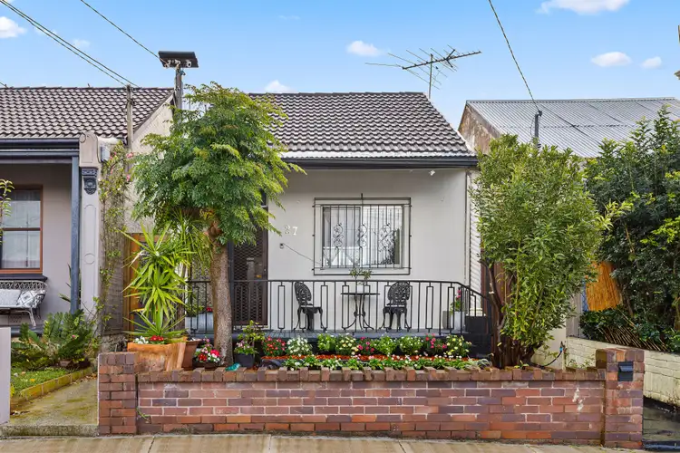 27 Farr Street, Banksia NSW 2216