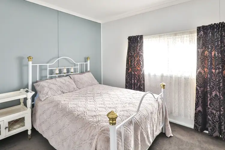 Sixth view of Homely house listing, 5 Kuranda Avenue, Red Cliffs VIC 3496