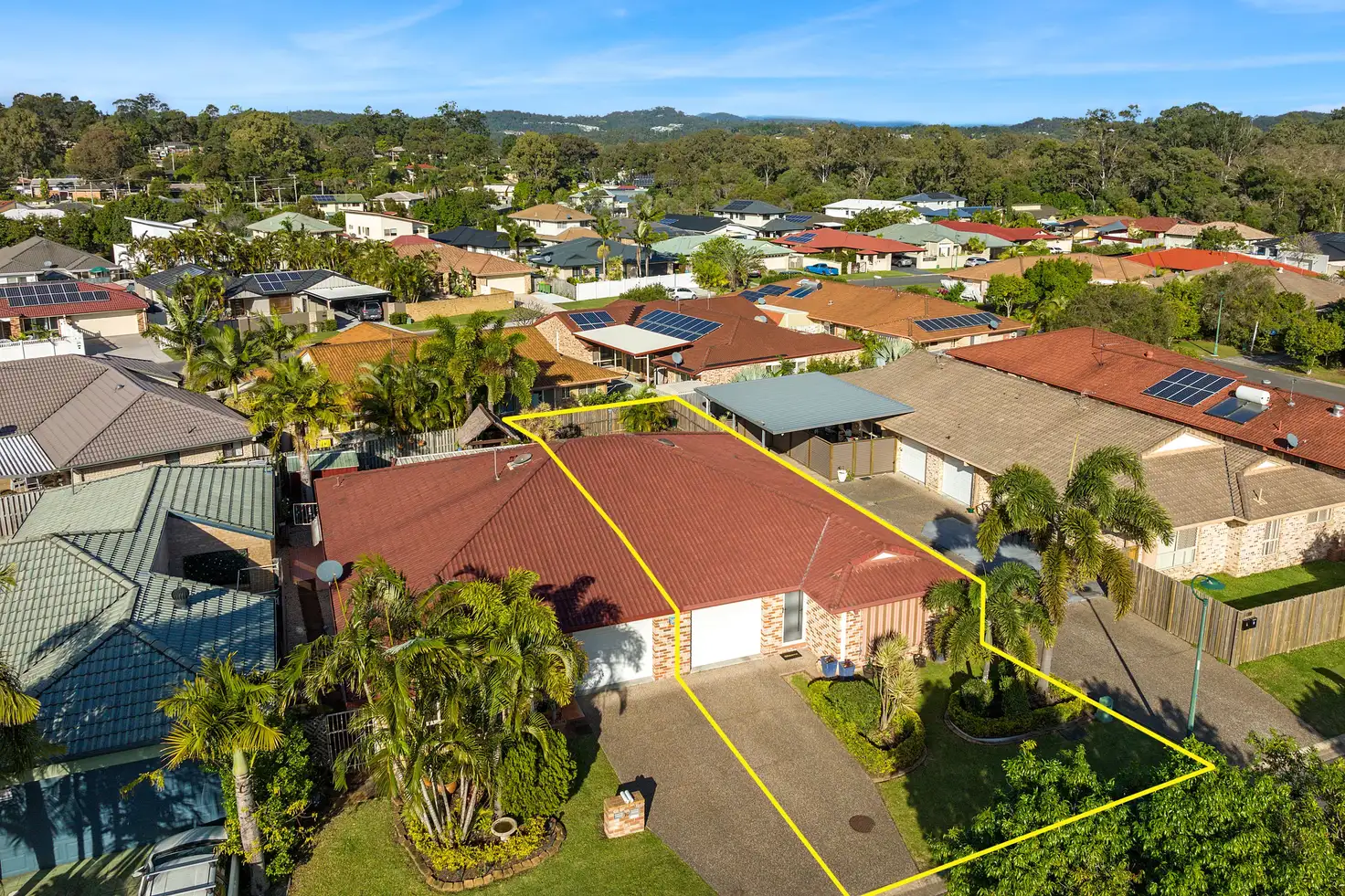 Main view of Homely semi-detached listing, 2/10 Gymea Crescent, Varsity Lakes QLD 4227