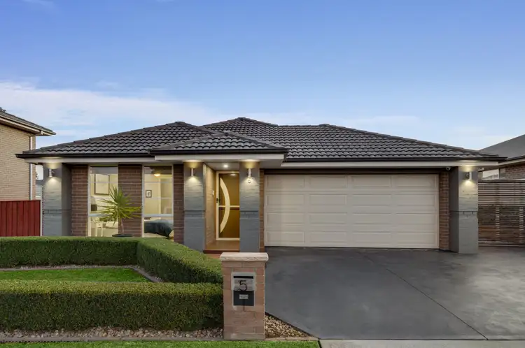5 Grice Street, Oran Park NSW 2570