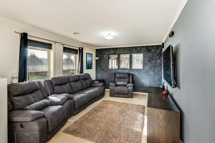 Second view of Homely house listing, 4 Lee Court, Mount Gambier SA 5290