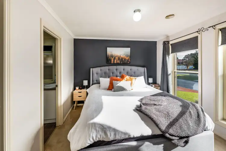 Third view of Homely house listing, 4 Lee Court, Mount Gambier SA 5290
