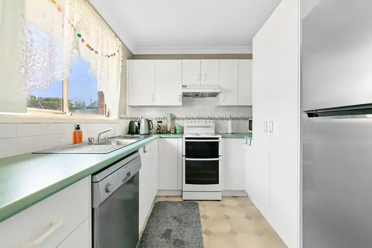 Sixth view of Homely house listing, 2/20 Bensley Close, Lake Haven NSW 2263