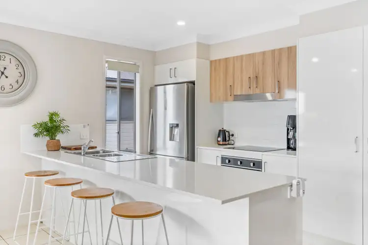 42 Capricorn Crescent, Springfield Lakes QLD 4300