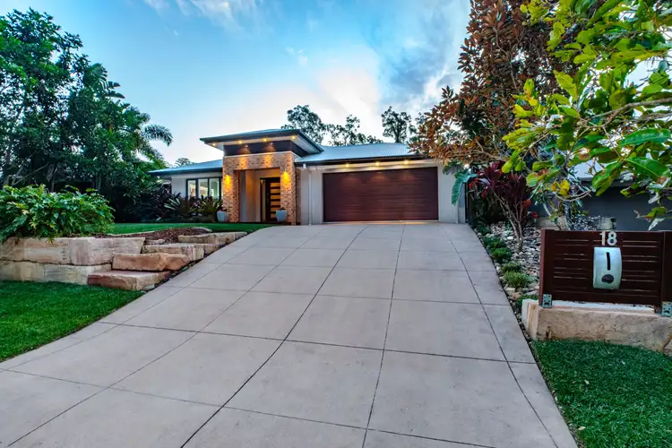 18 Murphys Lane, Oxenford QLD 4210
