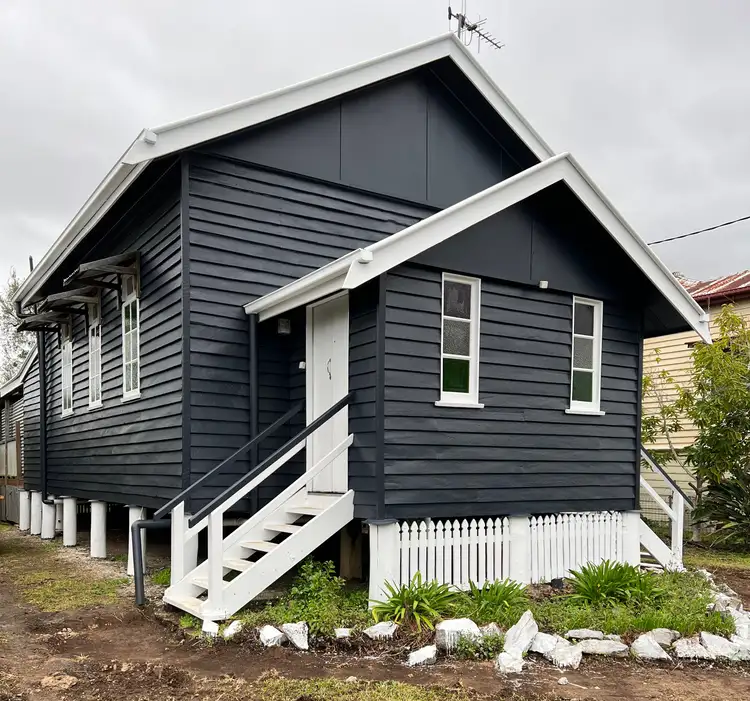 10 Premier Street, Maryborough QLD 4650