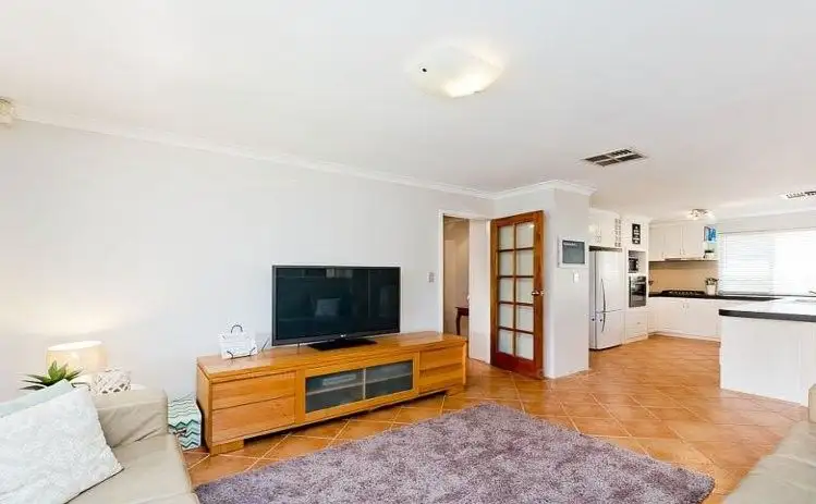 Fifth view of Homely house listing, 7 Jenniphur Court, Atwell WA 6164