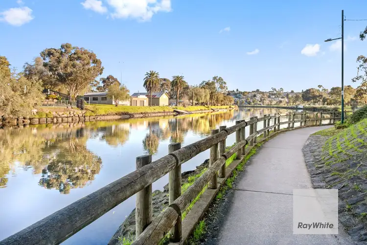 Seventh view of Homely house listing, 2/10 Anglers Way, Maribyrnong VIC 3032
