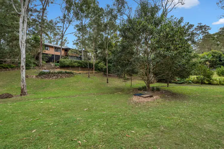 16 Sheepstation Gully Close, Mount Crosby QLD 4306