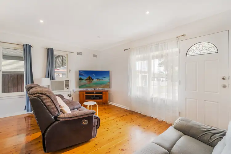 Fifth view of Homely house listing, 10 Tumbarumba Crescent, Heckenberg NSW 2168