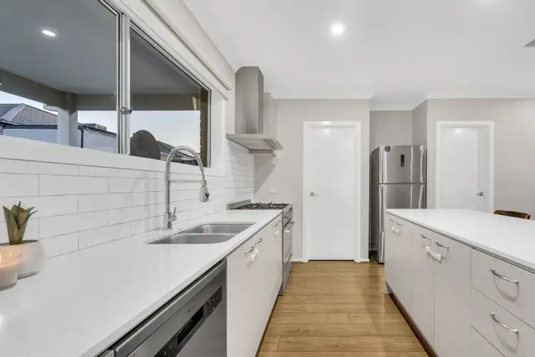 Sixth view of Homely house listing, 18 Highpark Circuit, Craigieburn VIC 3064