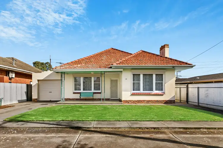 19 Whimpress Avenue, Findon SA 5023