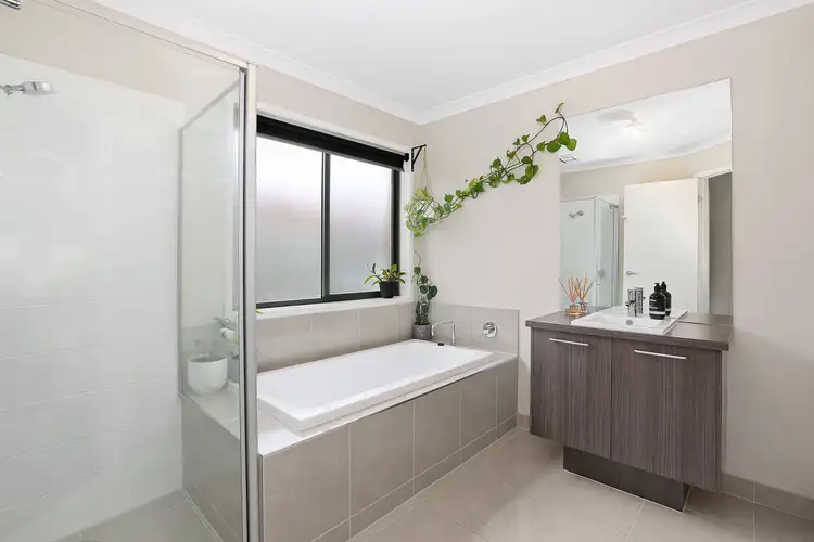 Fourth view of Homely house listing, 10 Musk Duck Court, Lara VIC 3212