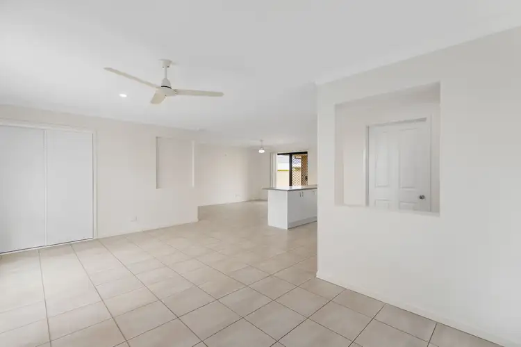 Fourth view of Homely house listing, 9 Scenic Drive, Emerald QLD 4720