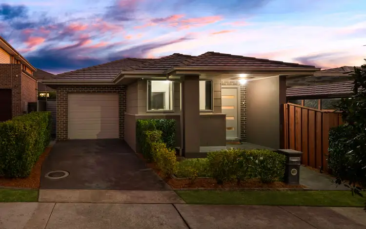 15 Gallipoli Drive, Edmondson Park NSW 2174