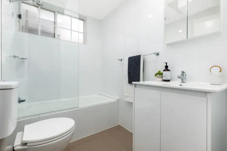 Fourth view of Homely unit listing, 2/38 Khartoum Road, Macquarie Park NSW 2113