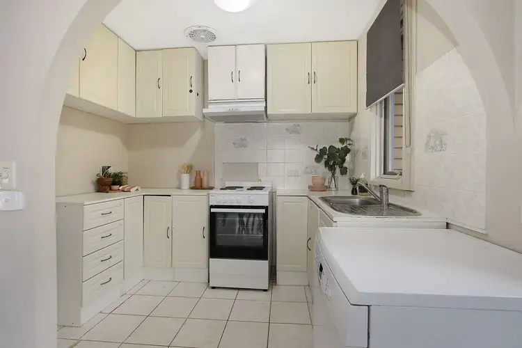 Sixth view of Homely house listing, 303 Sunshine Court, Lavington NSW 2641