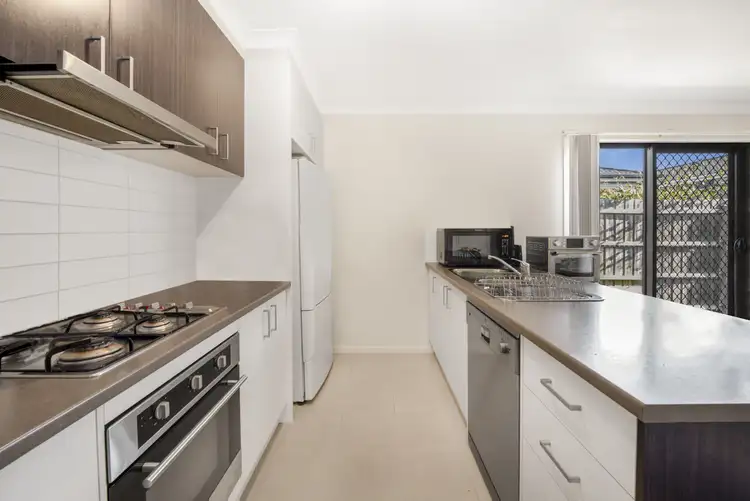 Third view of Homely unit listing, 7/76 Murphy Road, Pakenham VIC 3810