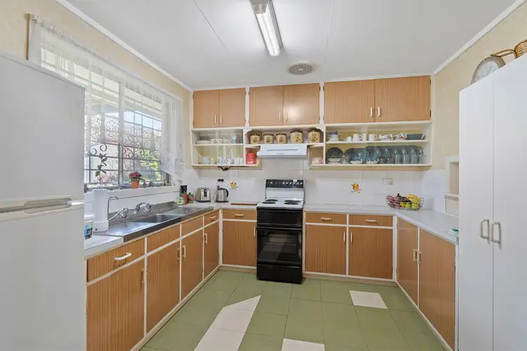Sixth view of Homely house listing, 3 Hagen Street, Upper Mount Gravatt QLD 4122