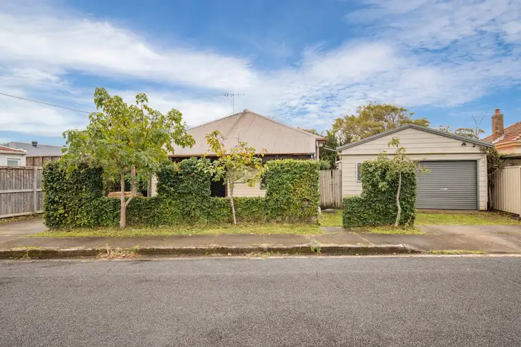 4 John Street, Tighes Hill NSW 2297