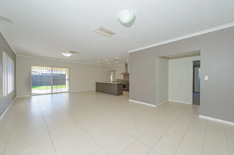 10 Verbana Drive, Aveley WA 6069