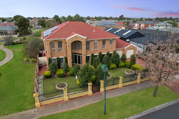 22 St Georges Avenue, Caroline Springs VIC 3023